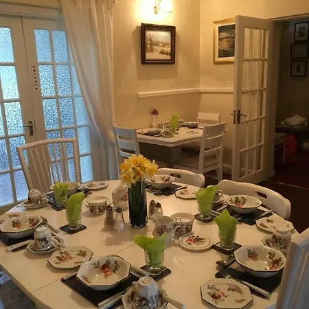 Bed & Breakfast Chaplins Townhouse 3*